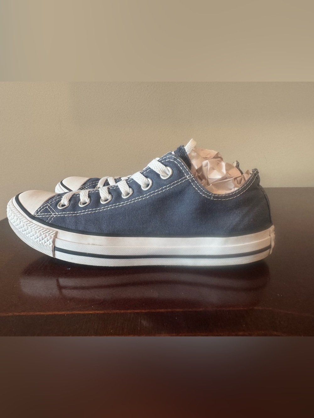 LEIGH-Navy Blue Converse Chuck Taylor All Stars Size Men’s 6/Women’s 7.5-8